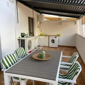 https://los-cristianos-center-modern-apartament.tenerifehoteles.net